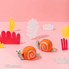 Load image into Gallery viewer, Neli, The Snail - Handmade Ceramic Piece