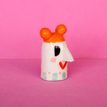 Load image into Gallery viewer, Amélia, Nosy People - Handmade Ceramic Sculpture