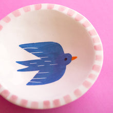 Load image into Gallery viewer, Bird / Trinket Dish